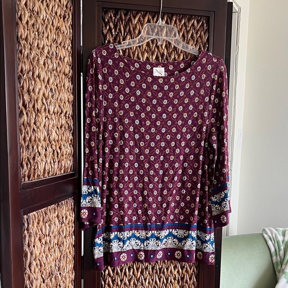 Chico's Burgundy and White Patterned so soft Top size 1